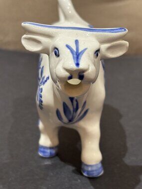 Vintage/Antique Delft style Blue & White Cow Creamer